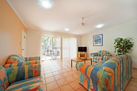 Beach Court Holiday Villas