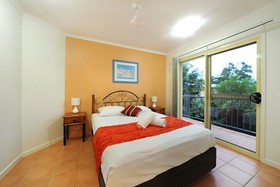 Beach Court Holiday Villas