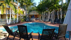 Beach Court Holiday Villas