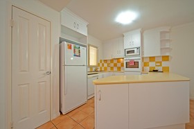 Beach Court Holiday Villas