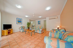 Beach Court Holiday Villas