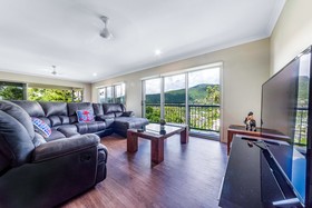 Great Escape Cannonvale