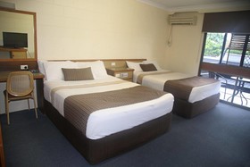Reef Gateway Hotel