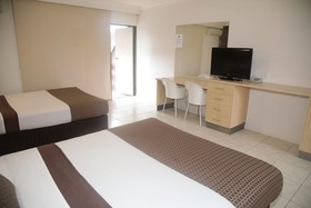 Reef Gateway Hotel