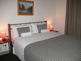 Riverdell Park Accommodation Bed & Breakfast