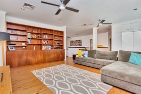 Seascape Luxury Beachfront Holiday House