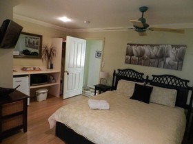 Kallora Escape Bed & Breakfast