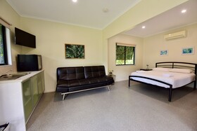 Daintree Peaks Eco Stays
