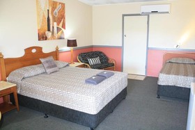 Gin Gin Central Motel