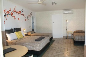 Gin Gin Central Motel