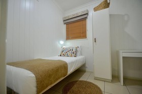 Barney Beach Accommodation Centre