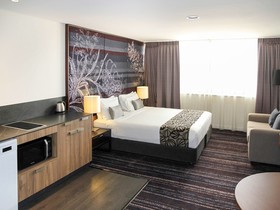 Mantra Gladstone