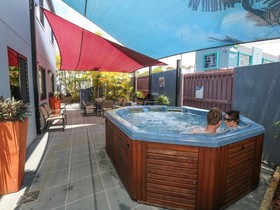 Xenia Central Studio Accommodation