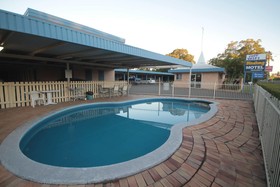 Binalong Motel