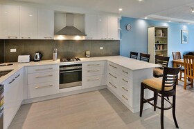 Hibiscus Apartments on Hamilton Island