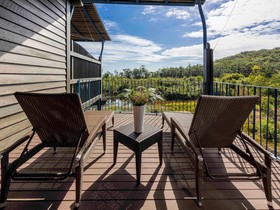 Kingfisher Bay Resort