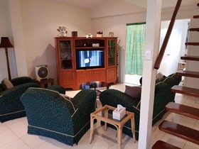 Froggy Hollow Holiday Cottage