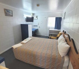 Innisfail City Motel