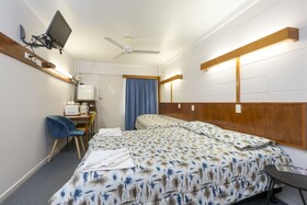 Innisfail City Motel