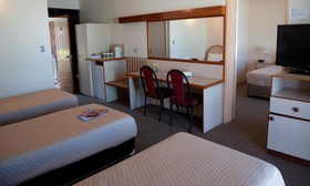 Longreach Motor Inn