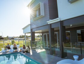 Mackay Adventure Lodge