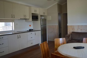 Mackay Blacks Beach Holiday Park