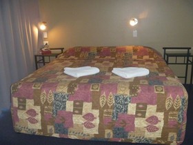 Mid City Motor Inn, Mackay