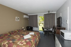 Mid City Motor Inn, Mackay