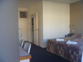 Mid City Motor Inn, Mackay