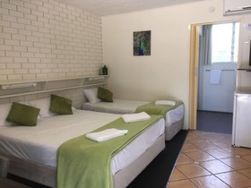 Paradise Motel