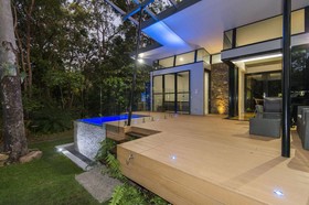 The Feathered Nest - Luxury Wildlife Retreat