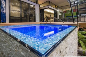 The Feathered Nest - Luxury Wildlife Retreat