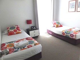 The Shores Holiday Apartments