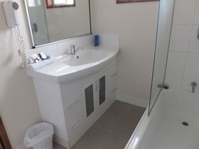 The Shores Holiday Apartments