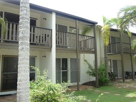 The Shores Holiday Apartments