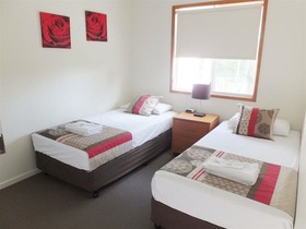 The Shores Holiday Apartments