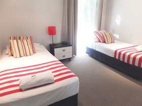 The Shores Holiday Apartments