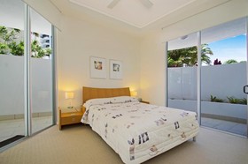 Waves Maroochy River