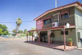 Mount Isa Holiday & Caravan Park