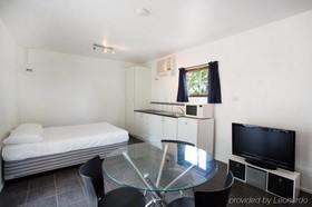 Mount Isa Holiday & Caravan Park