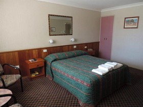 Outback Mount Isa