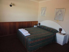 Outback Mount Isa