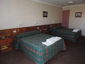 Outback Mount Isa