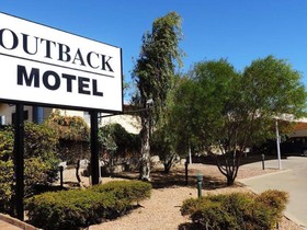 Outback Mount Isa