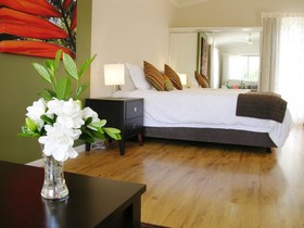 Camelot Boutique Accommodations