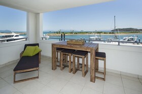 Blue On Blue Superior Studio Room