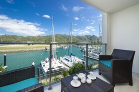 Blue On Blue Superior Studio Room