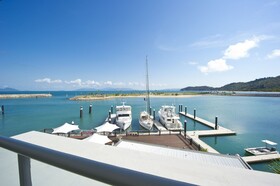 Blue On Blue Superior Studio Room