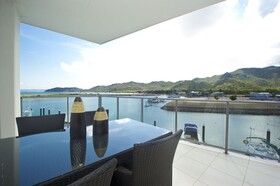 Blue On Blue Superior Studio Room