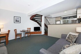 Comfort Inn & Suites Northgate Airport